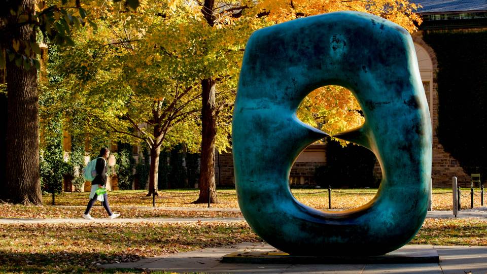 Oval with Points with fall foliage