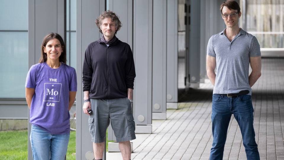 3 scientists